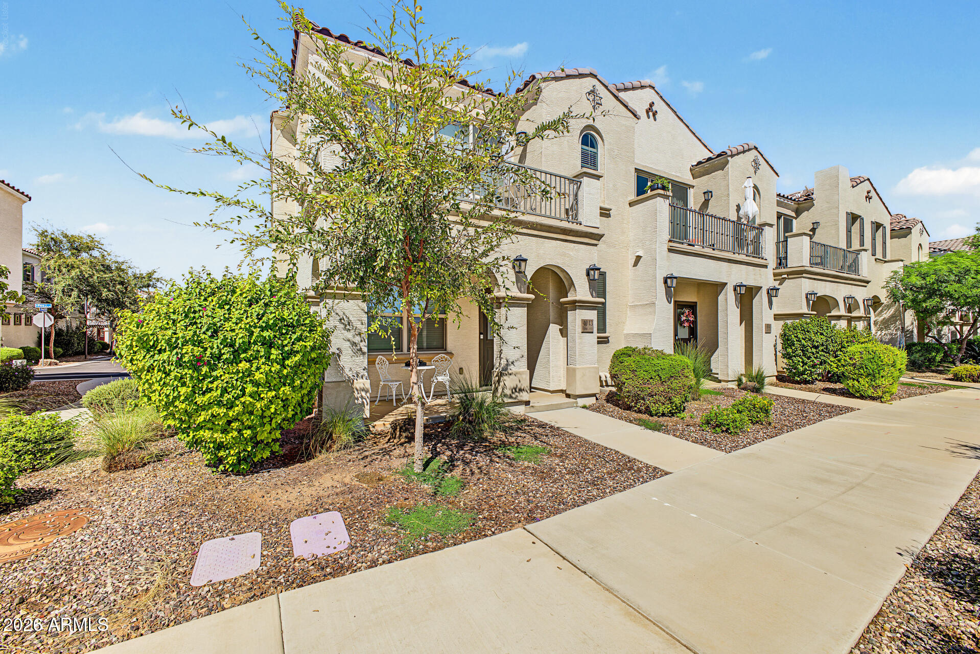 4043 E Pony Lane