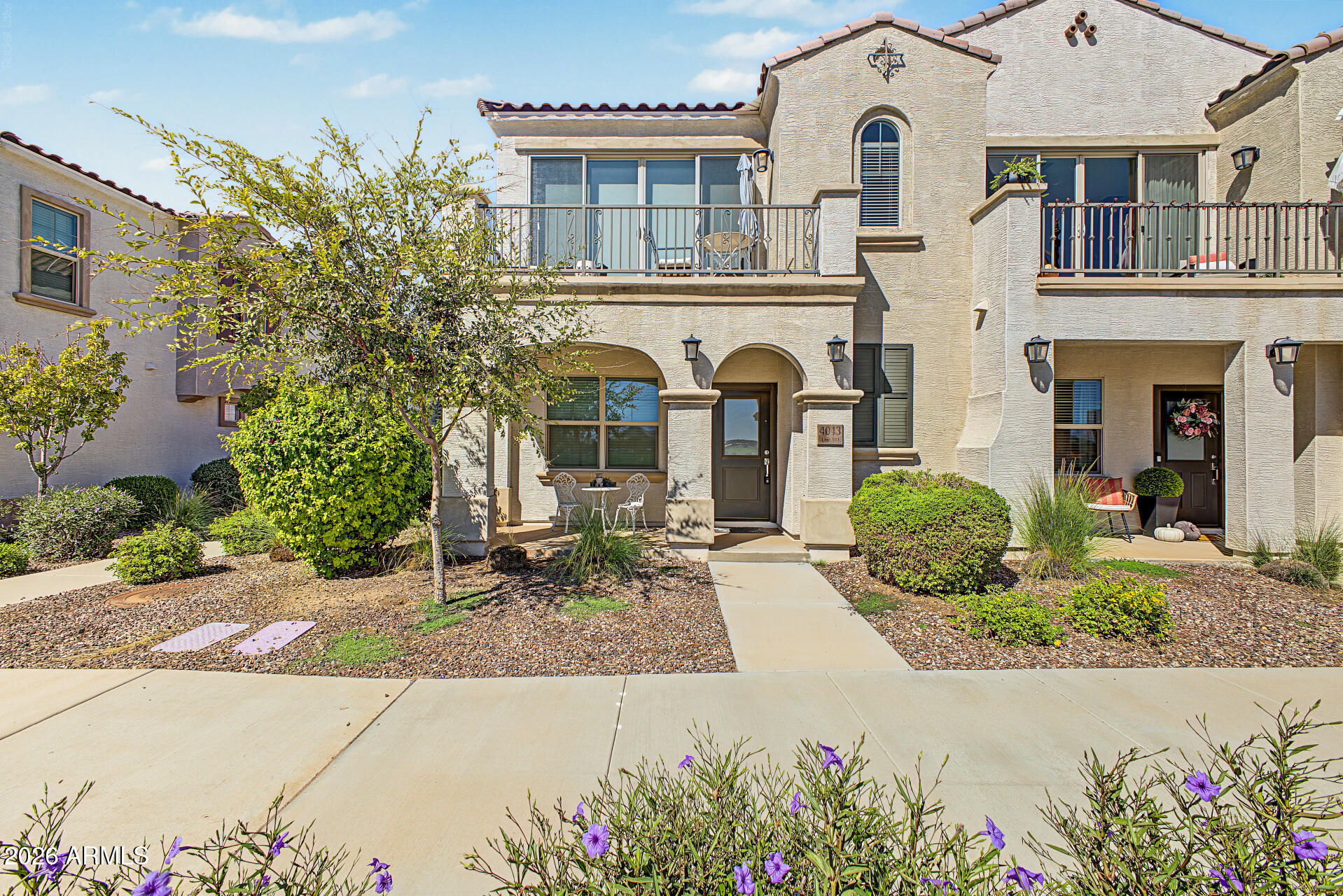 4043 E Pony Lane
