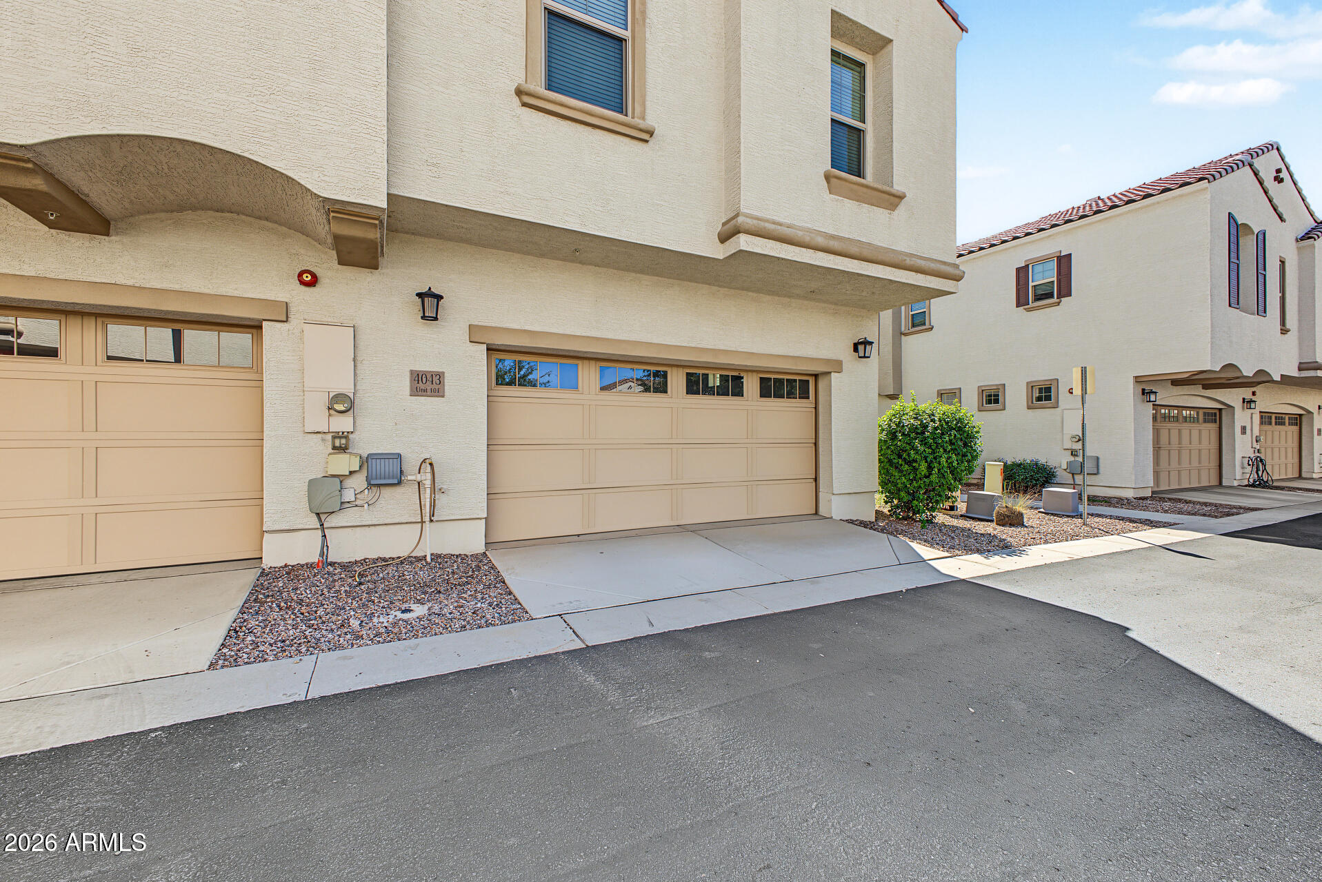 4043 E Pony Lane