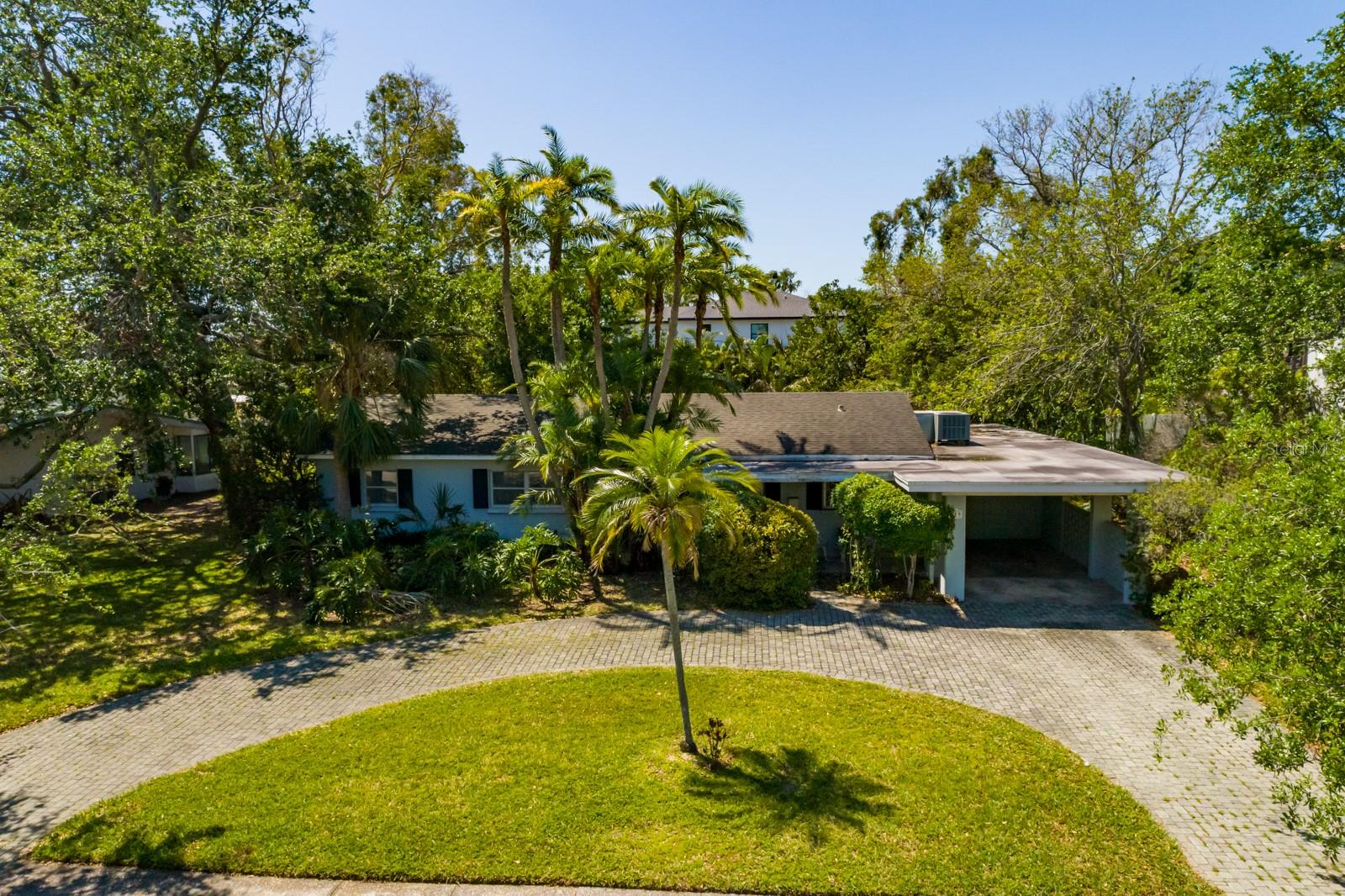 459 BAYVIEW DR NE