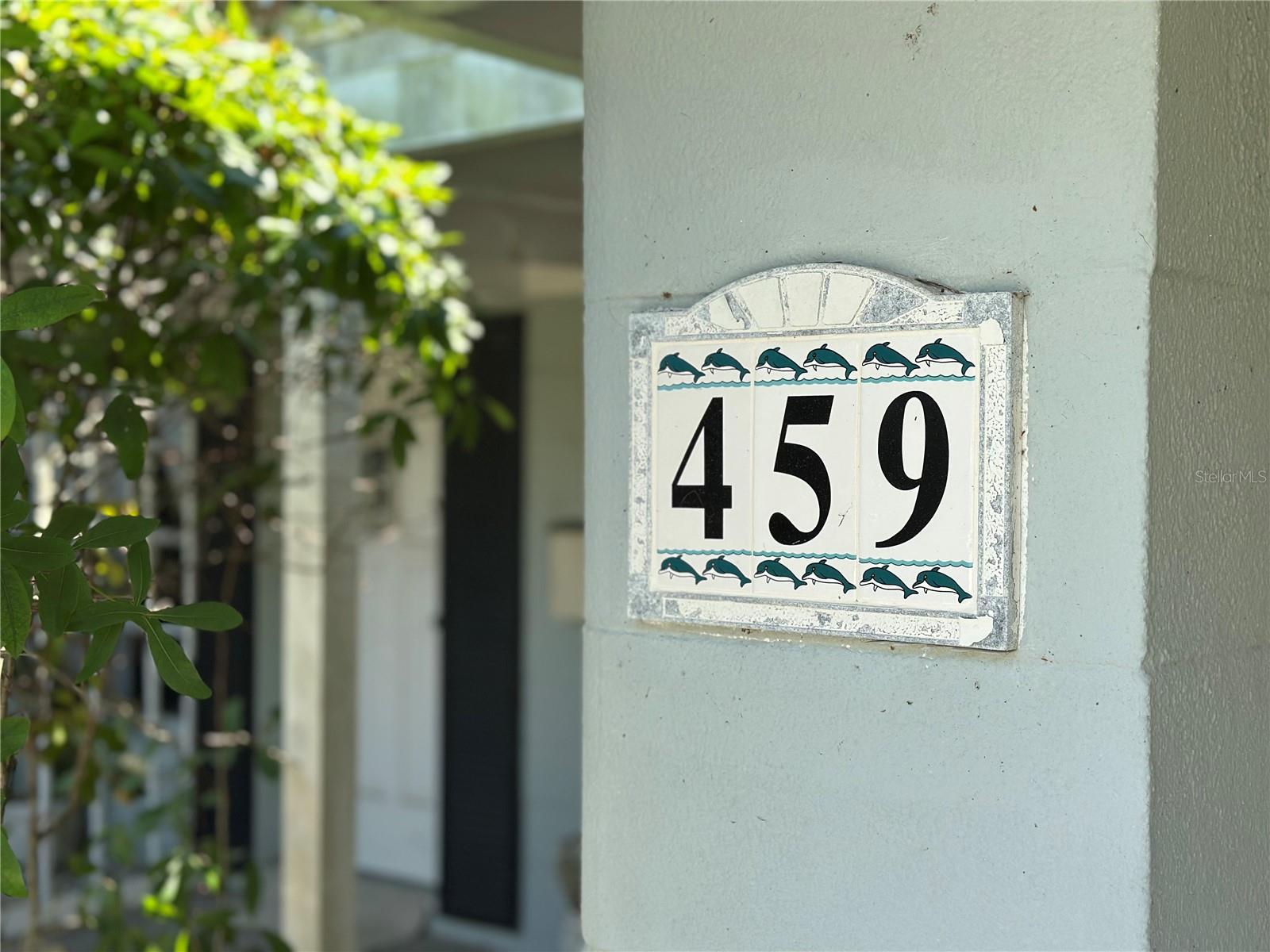 459 BAYVIEW DR NE