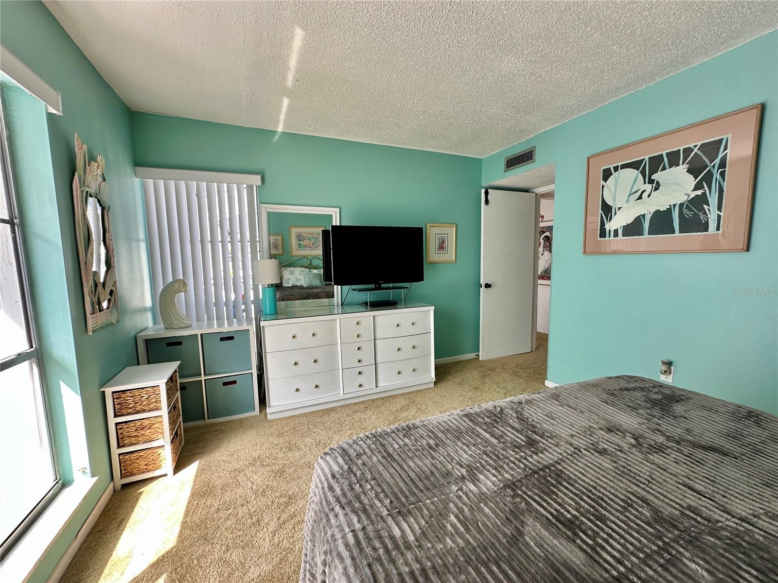 320 MEDALLION BLVD #G