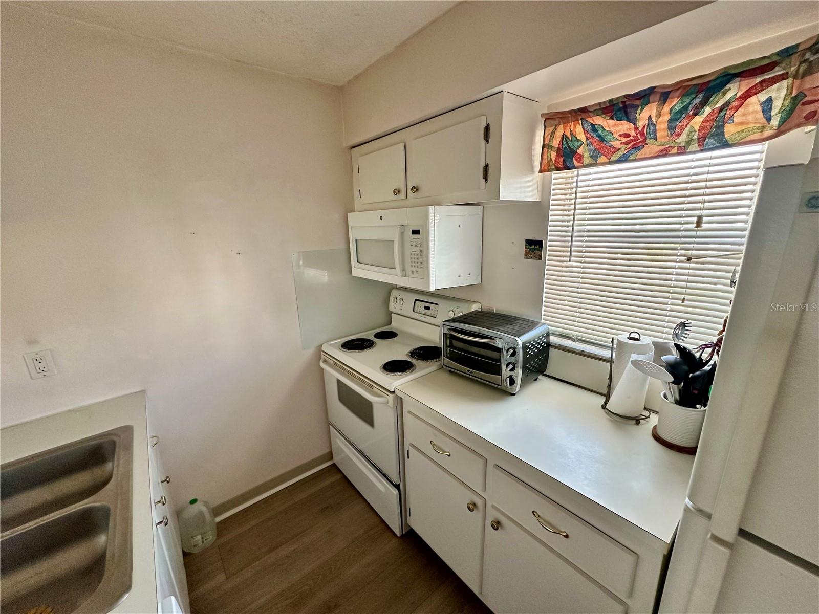 320 MEDALLION BLVD #G