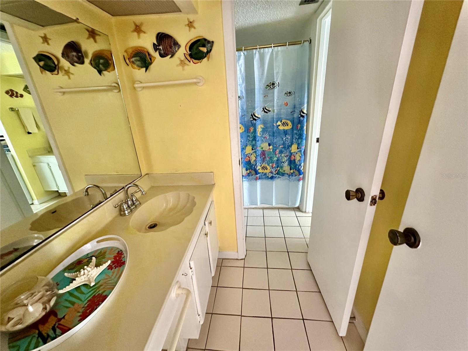 320 MEDALLION BLVD #G