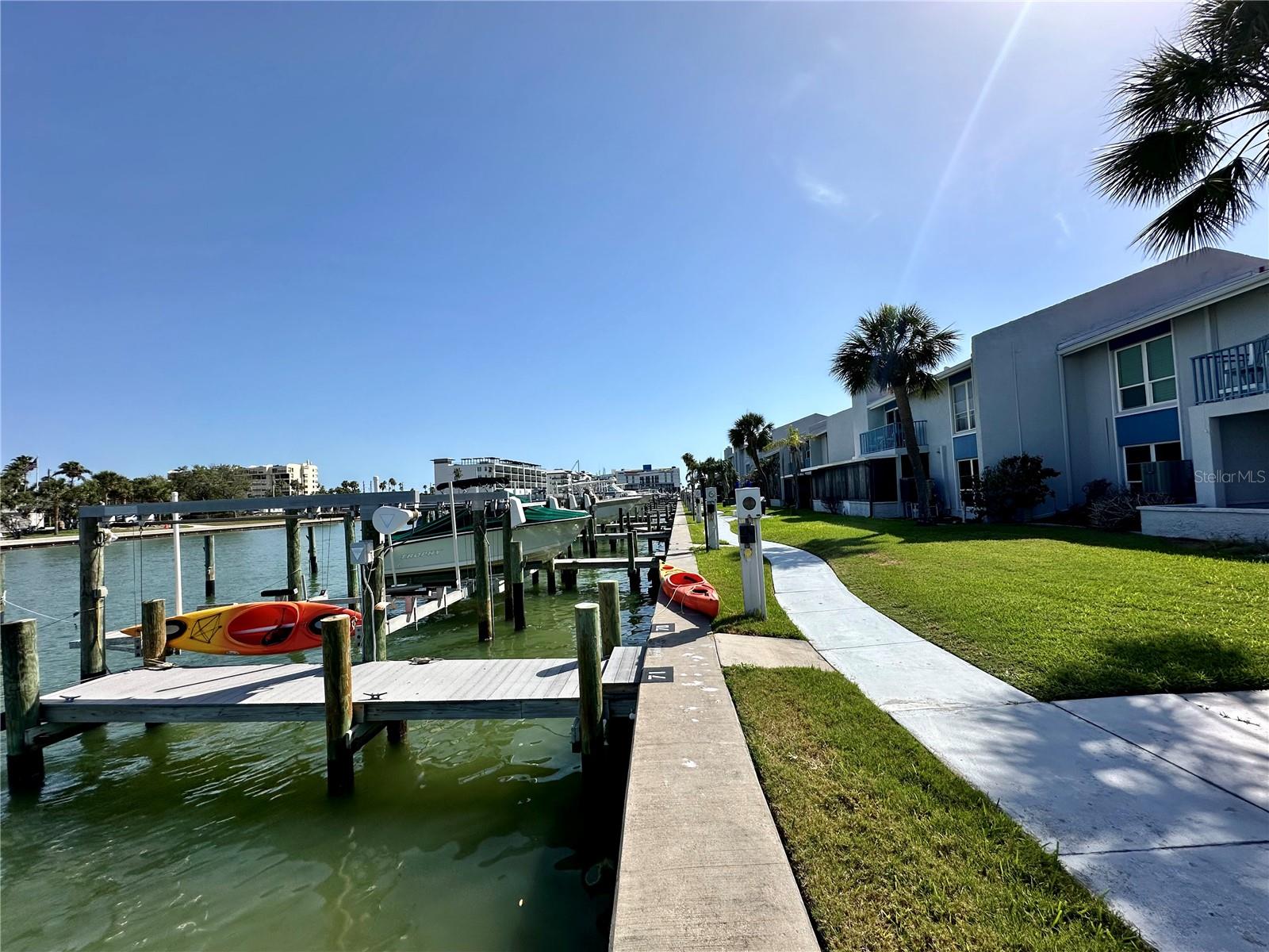 320 MEDALLION BLVD #G