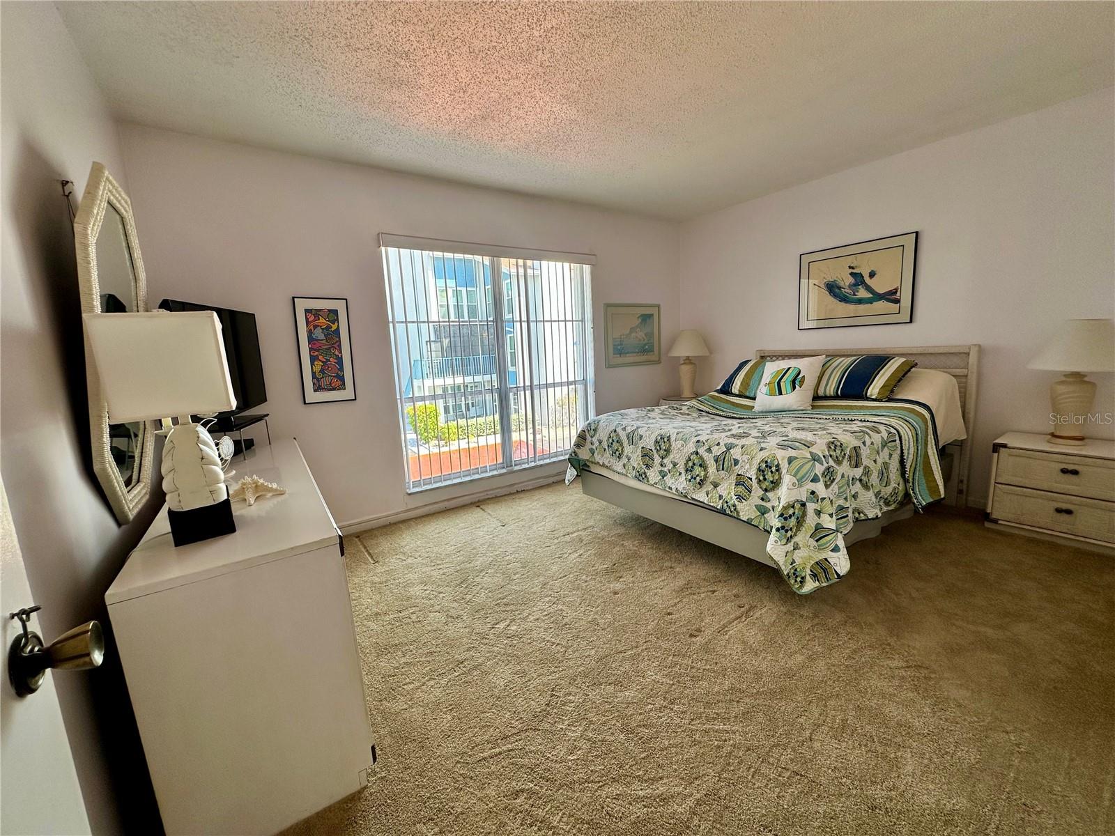 320 MEDALLION BLVD #G