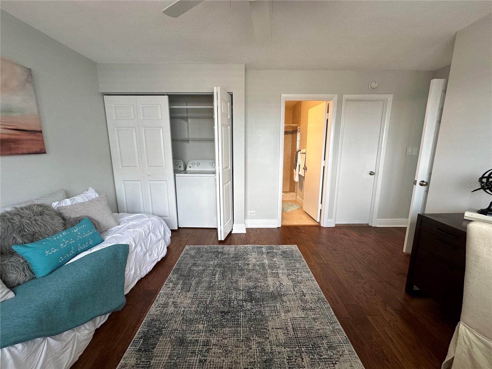 1365 SNELL ISLE BLVD NE #6E