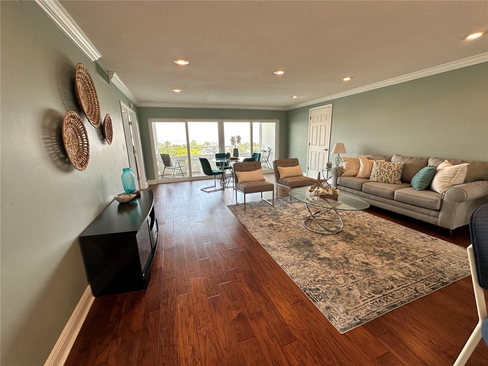 1365 SNELL ISLE BLVD NE #6E