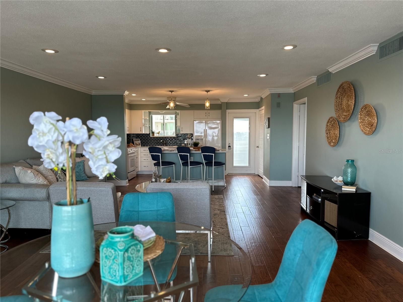 1365 SNELL ISLE BLVD NE #6E