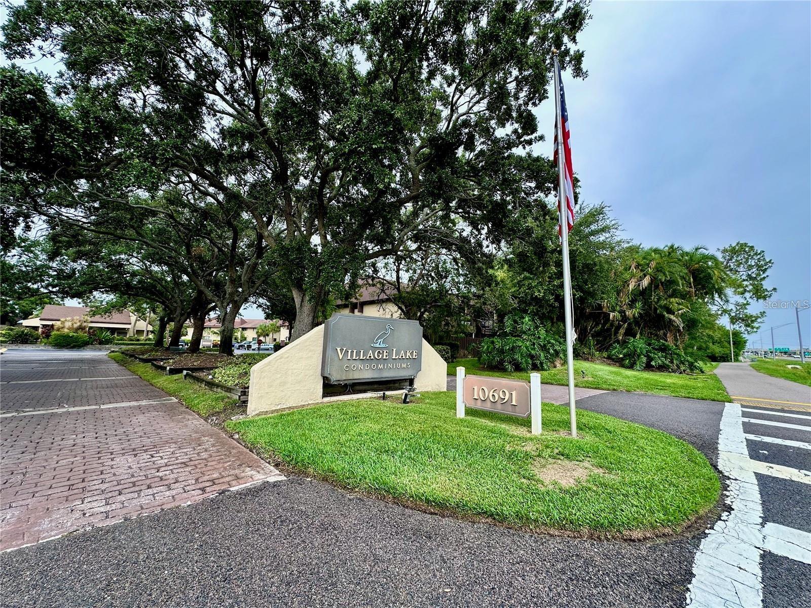 860 S VILLAGE DR N #201