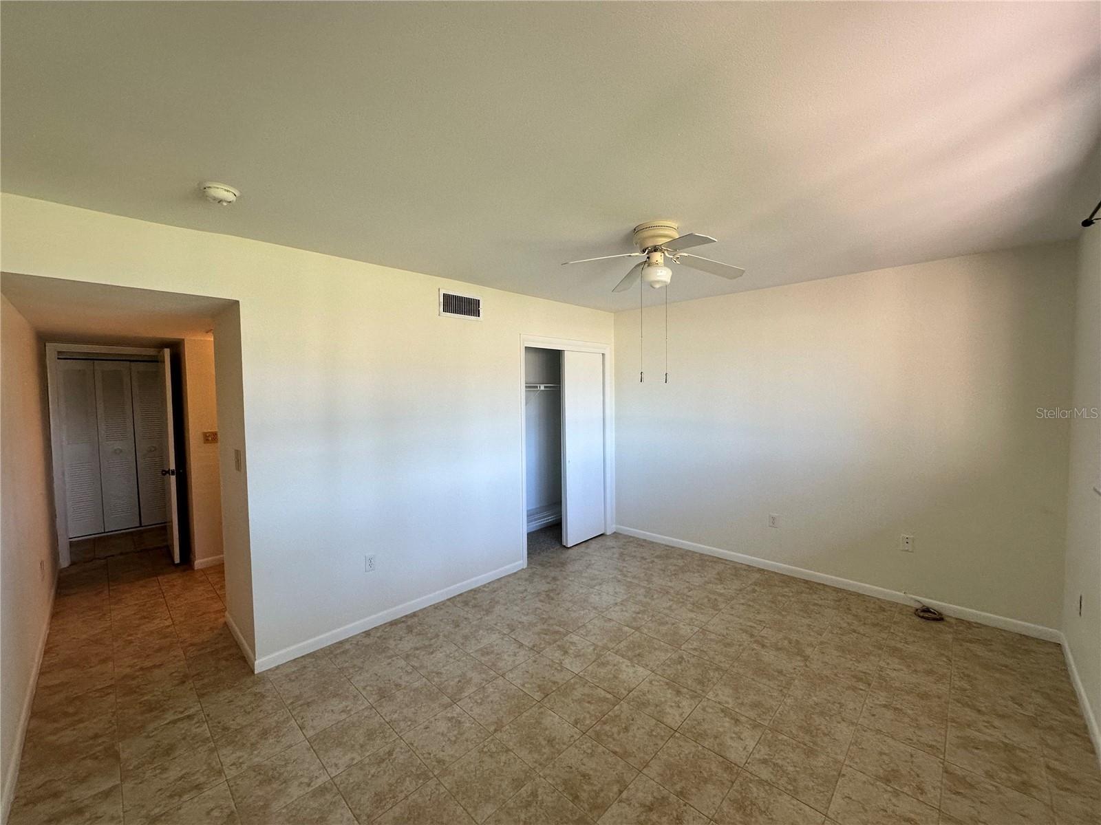 860 S VILLAGE DR N #201