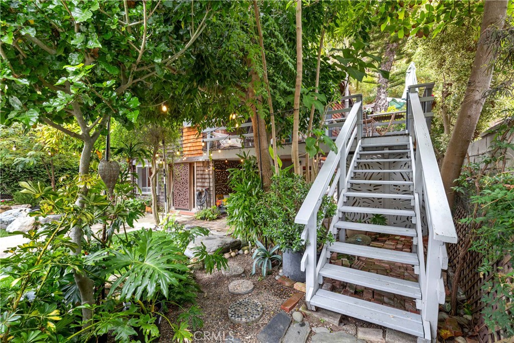 1553 Arroyo Drive