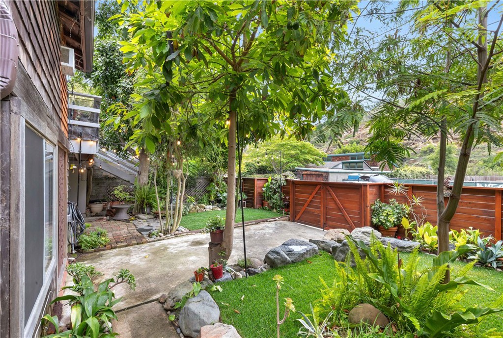 1553 Arroyo Drive