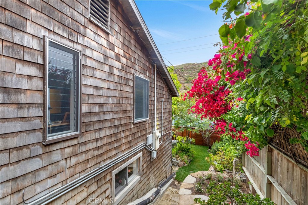 1553 Arroyo Drive