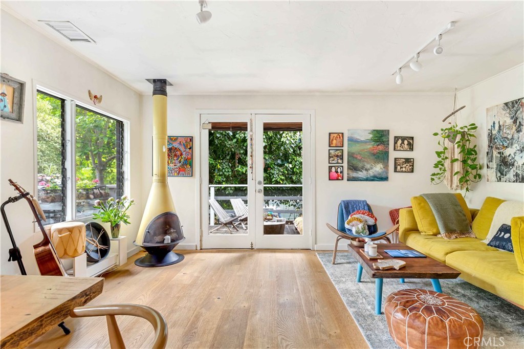 1553 Arroyo Drive