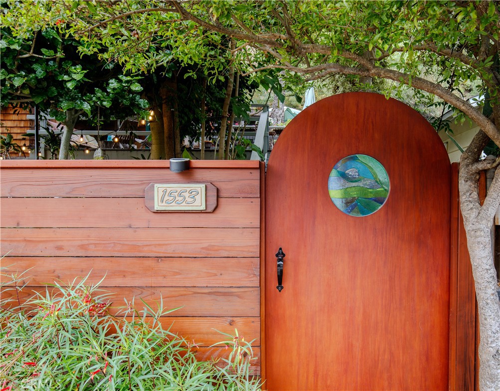 1553 Arroyo Drive