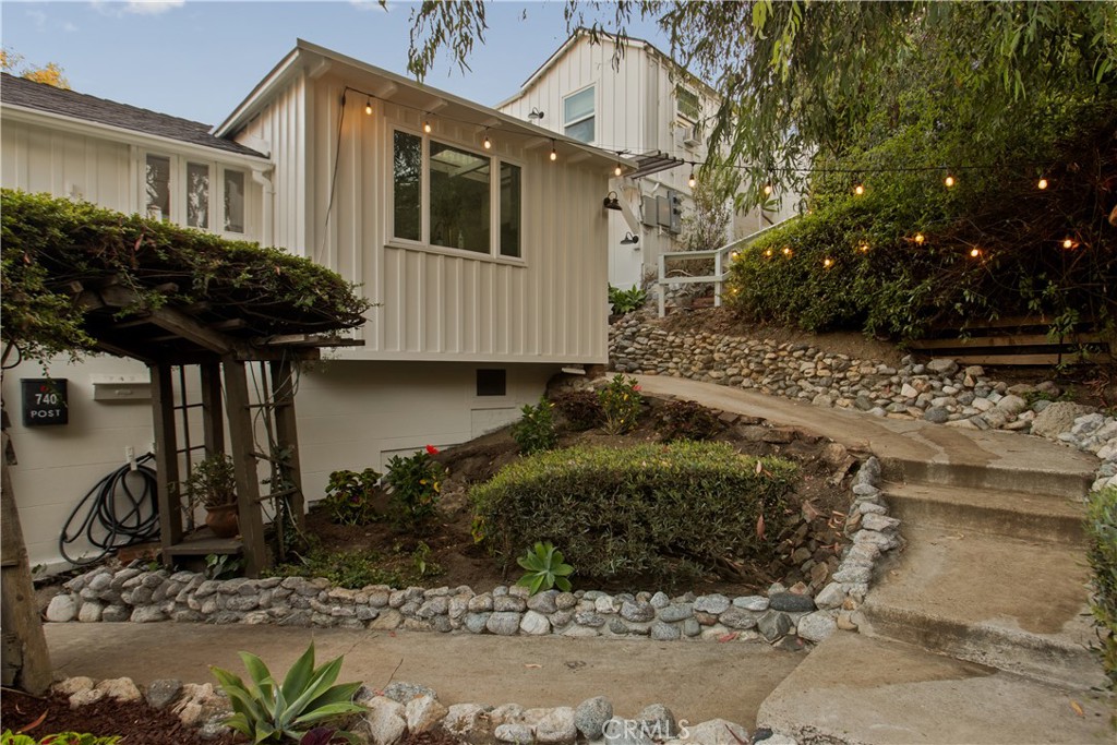 740 Browncroft Drive