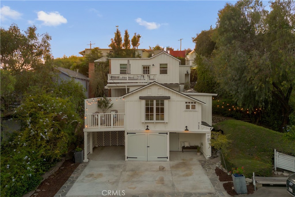 740 Browncroft Drive