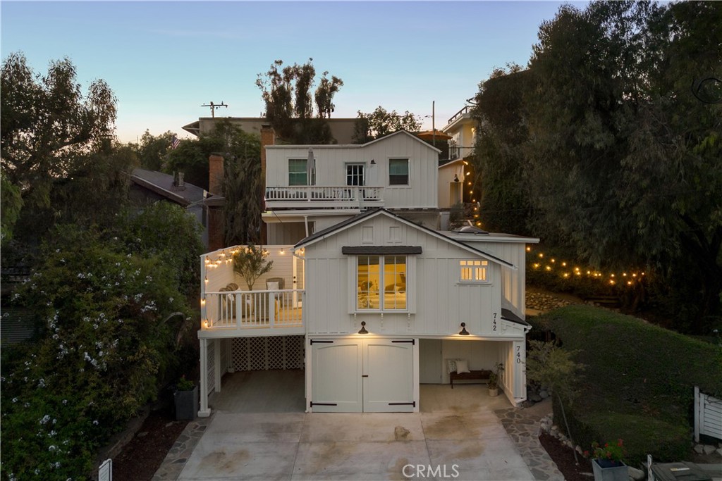 740 Browncroft Drive