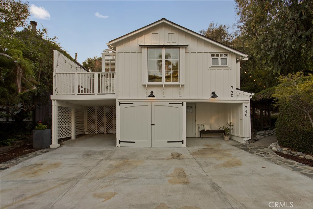 740 Browncroft Drive