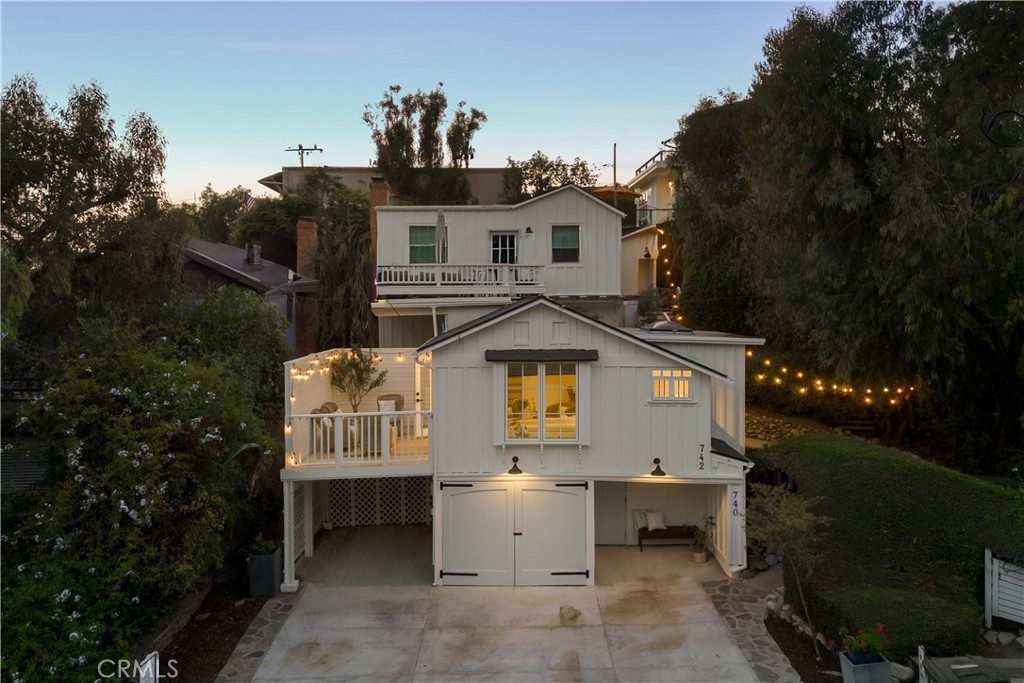 740 Browncroft Drive