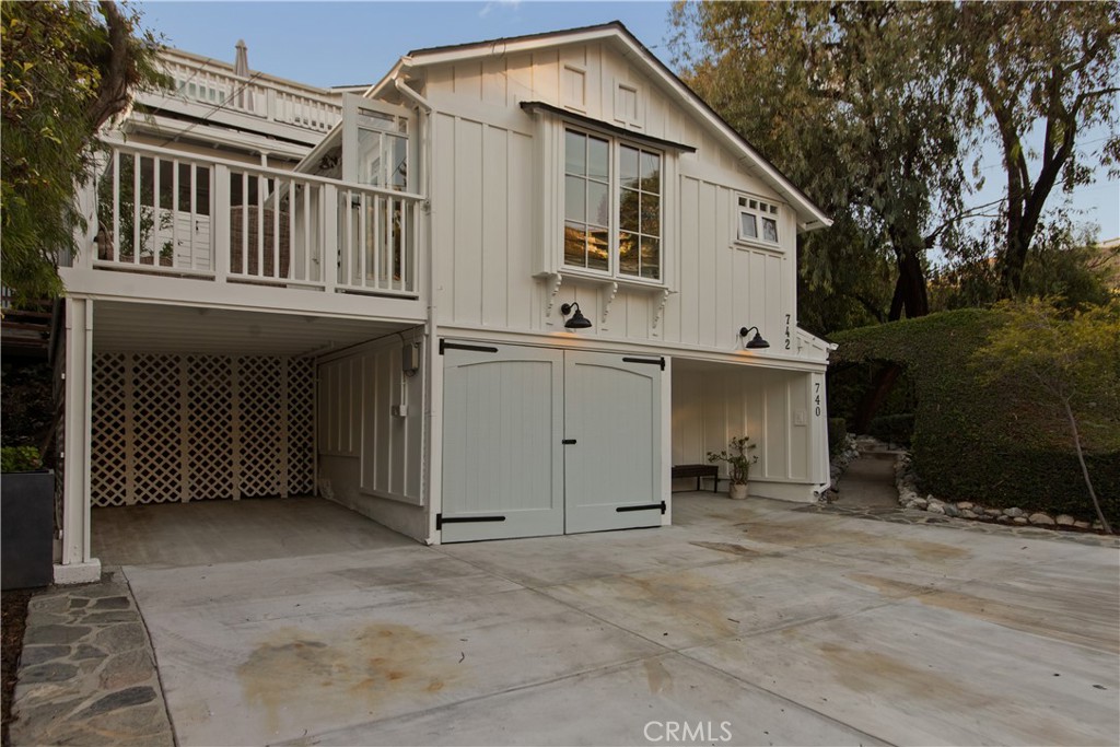 740 Browncroft Drive