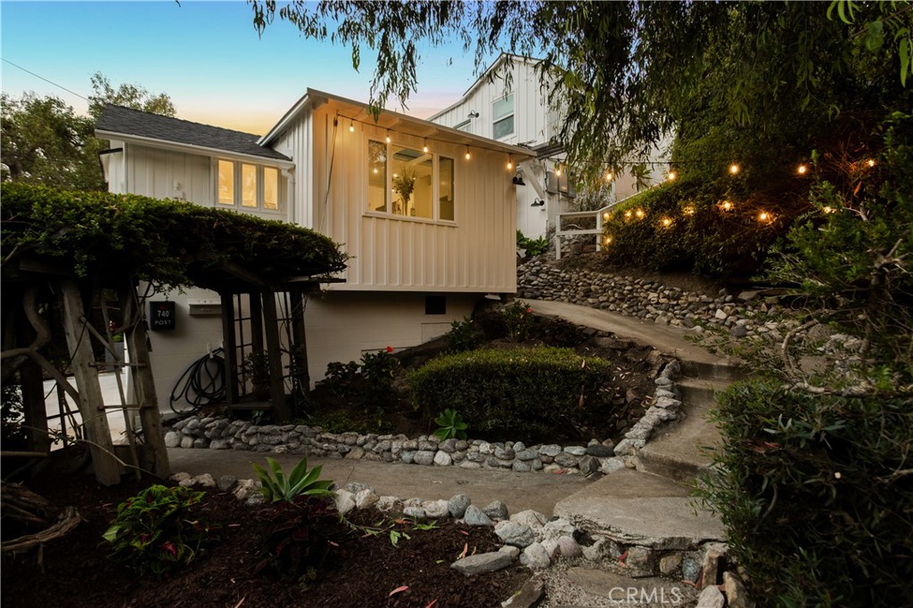 740 Browncroft Drive