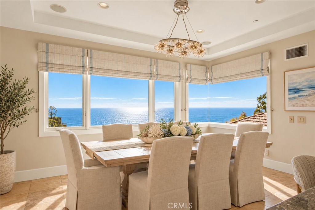 6 Pacific Vista