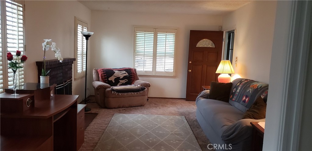 10266 Del Mar Ave. Avenue