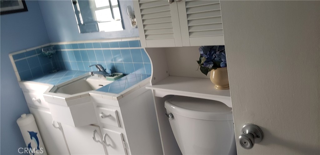 10266 Del Mar Ave. Avenue