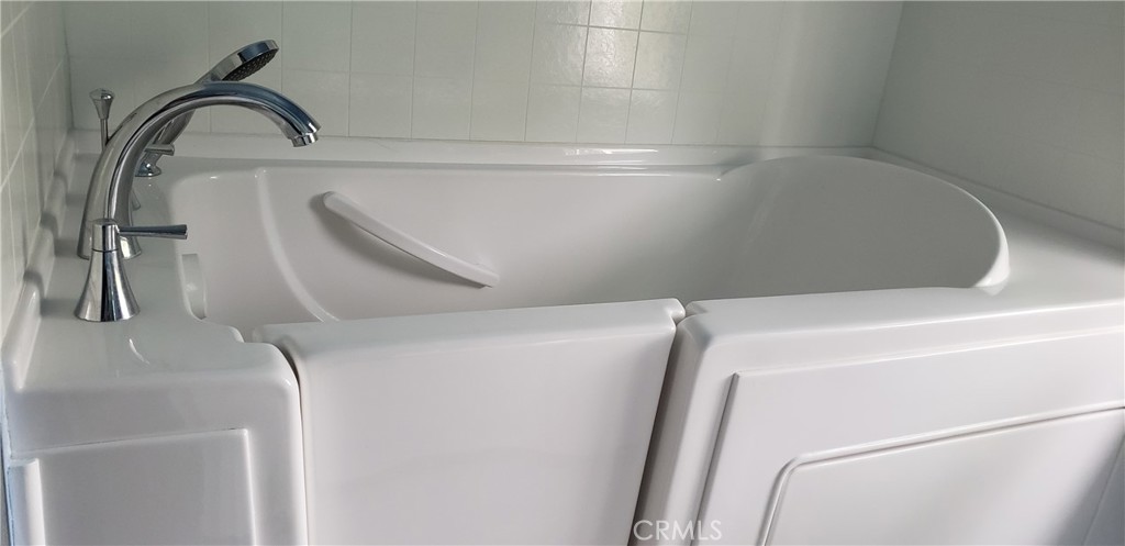 10266 Del Mar Ave. Avenue