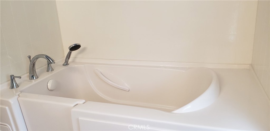 10266 Del Mar Ave. Avenue