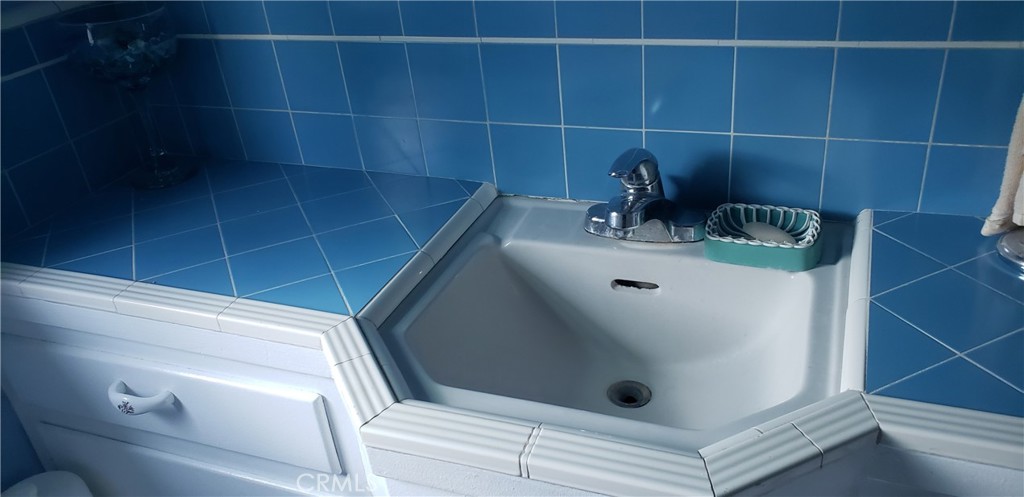 10266 Del Mar Ave. Avenue