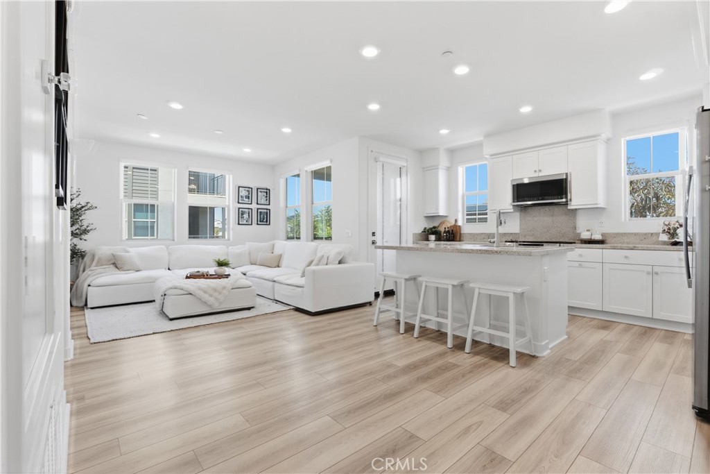 1401 Lasso Way 201