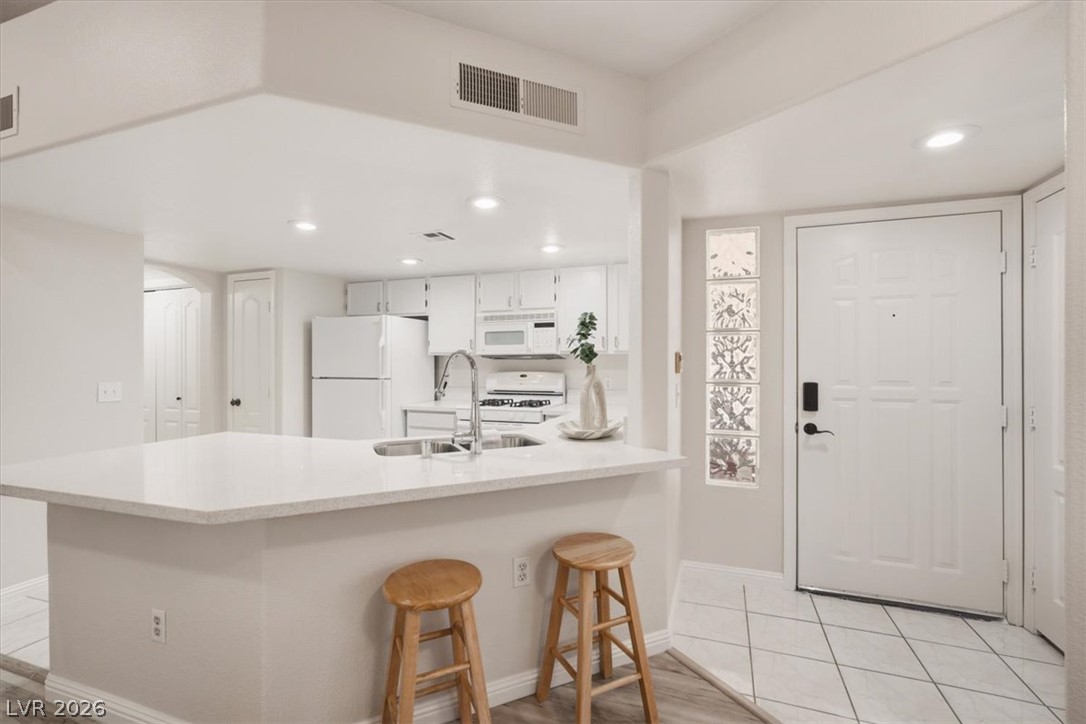 7400 West Flamingo Road 2058