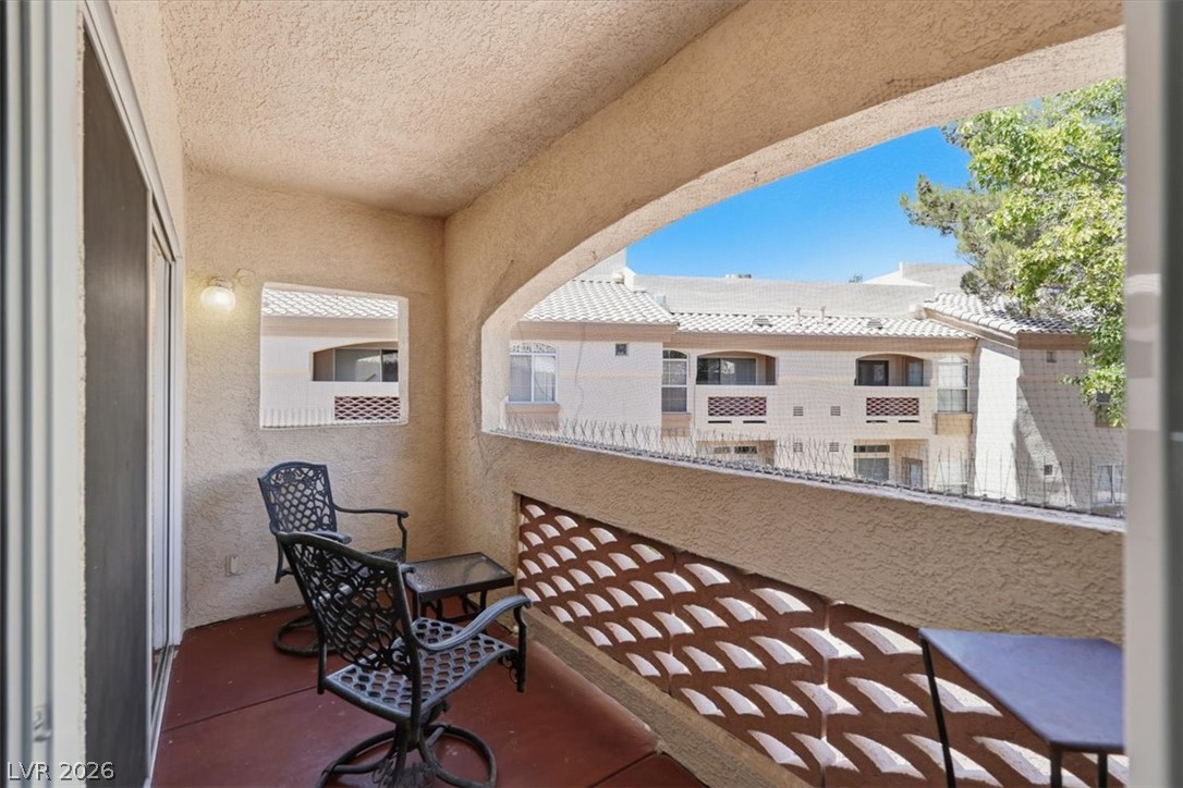7400 West Flamingo Road 2058