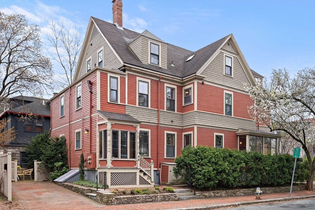 48 Hawthorn Street # 2