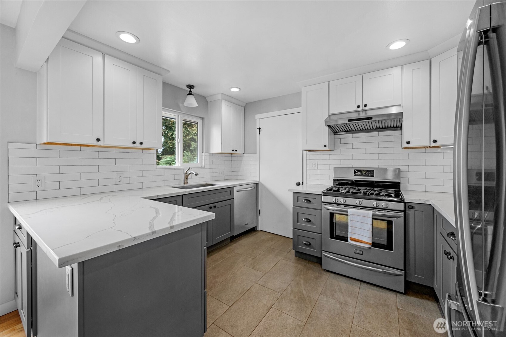 3811 SW 104th Street