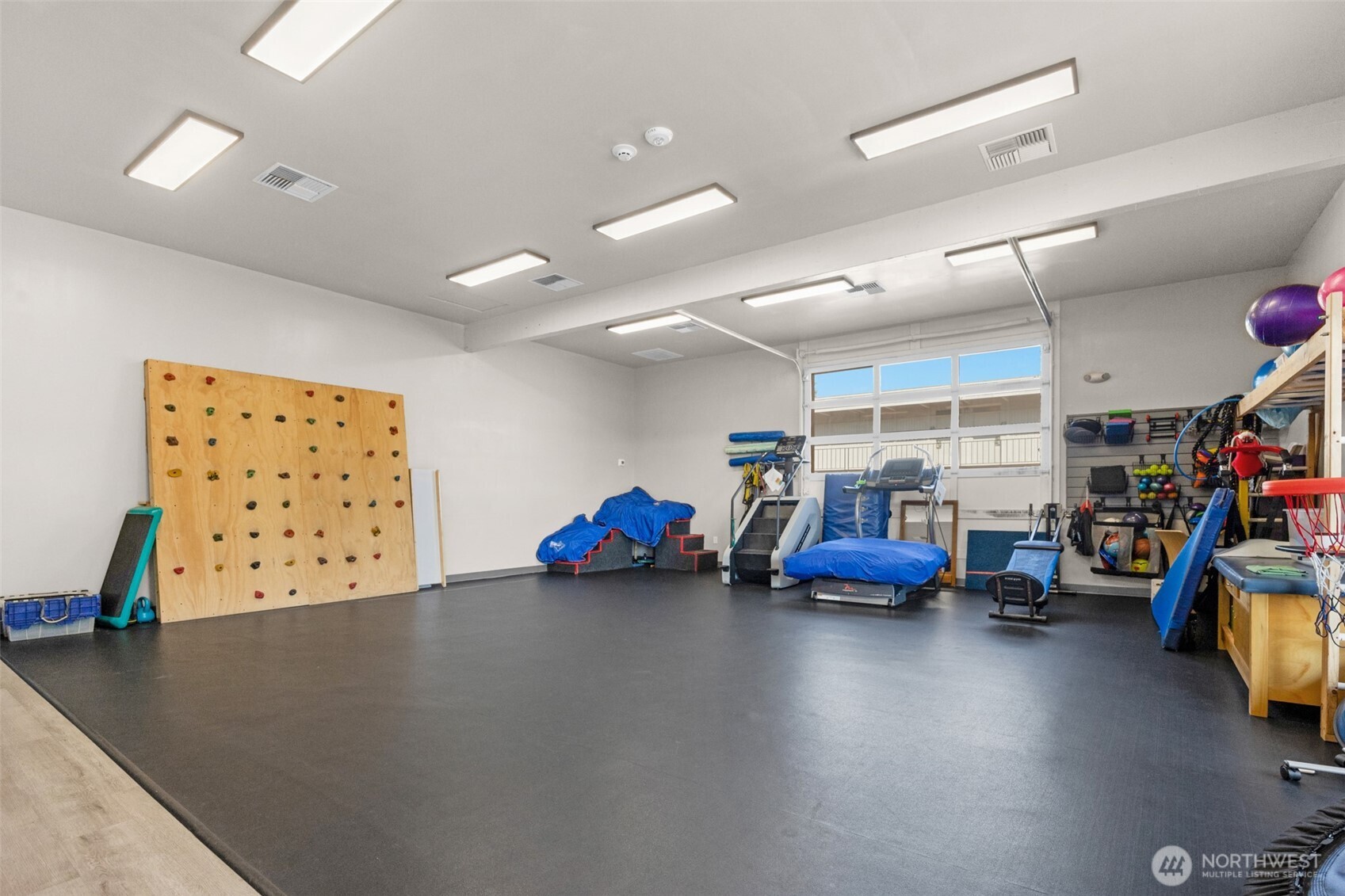 400 W Rio Vista Avenue