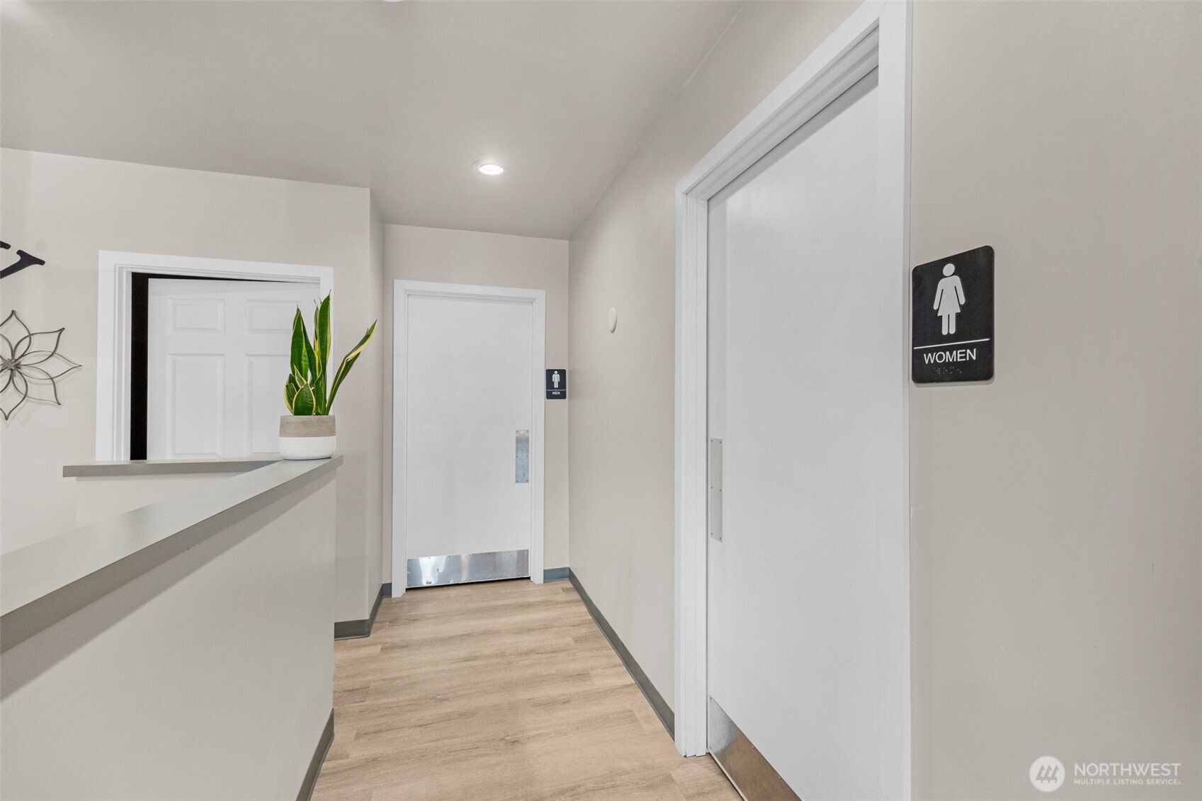 400 W Rio Vista Avenue