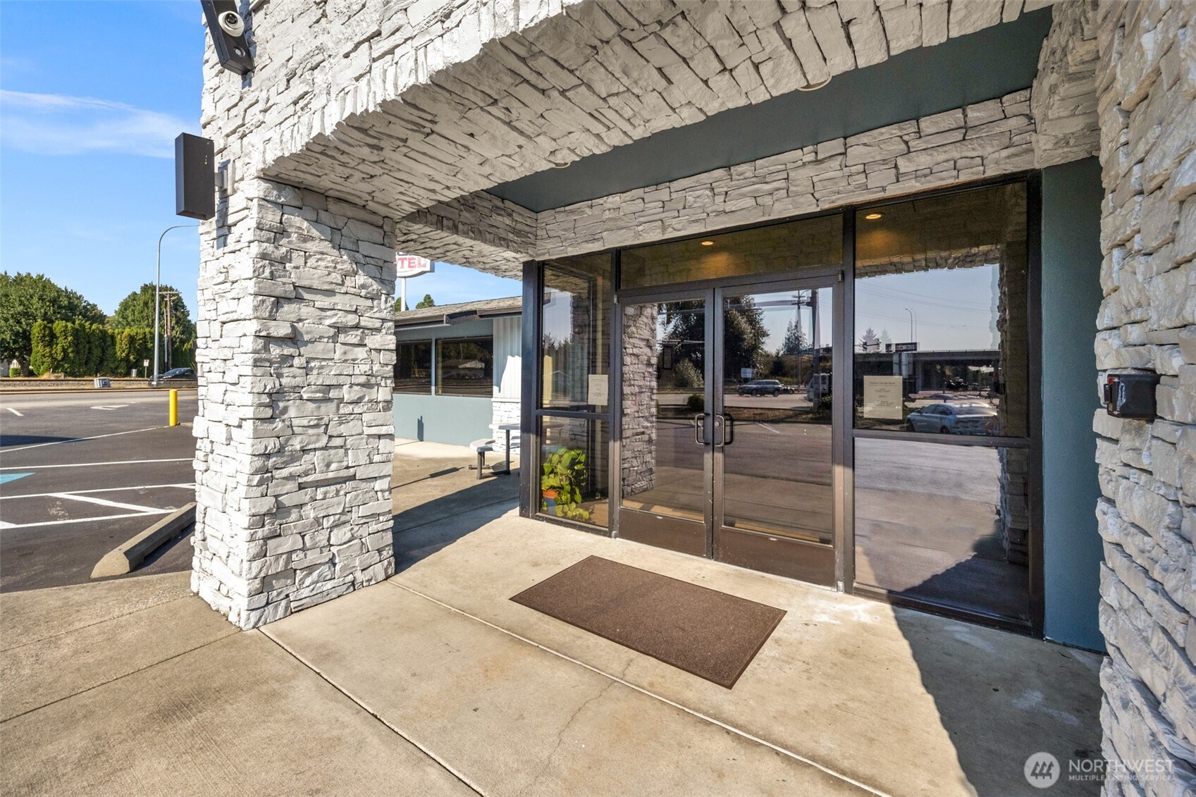 400 W Rio Vista Avenue