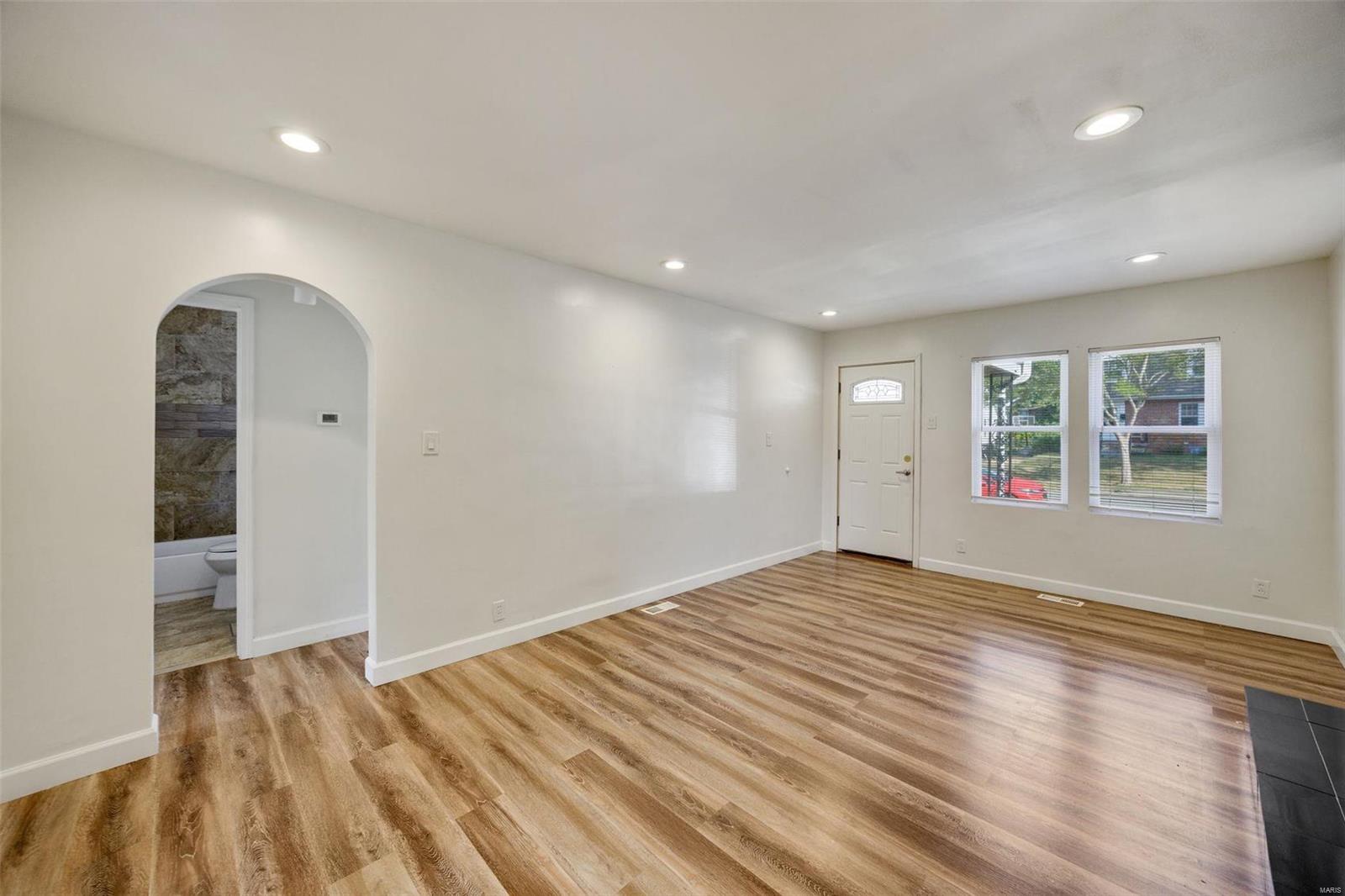 6554 Plymouth Avenue