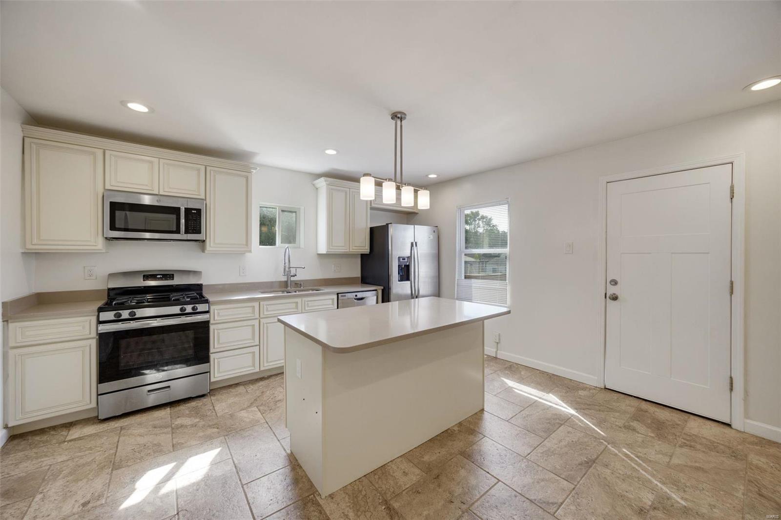 6554 Plymouth Avenue