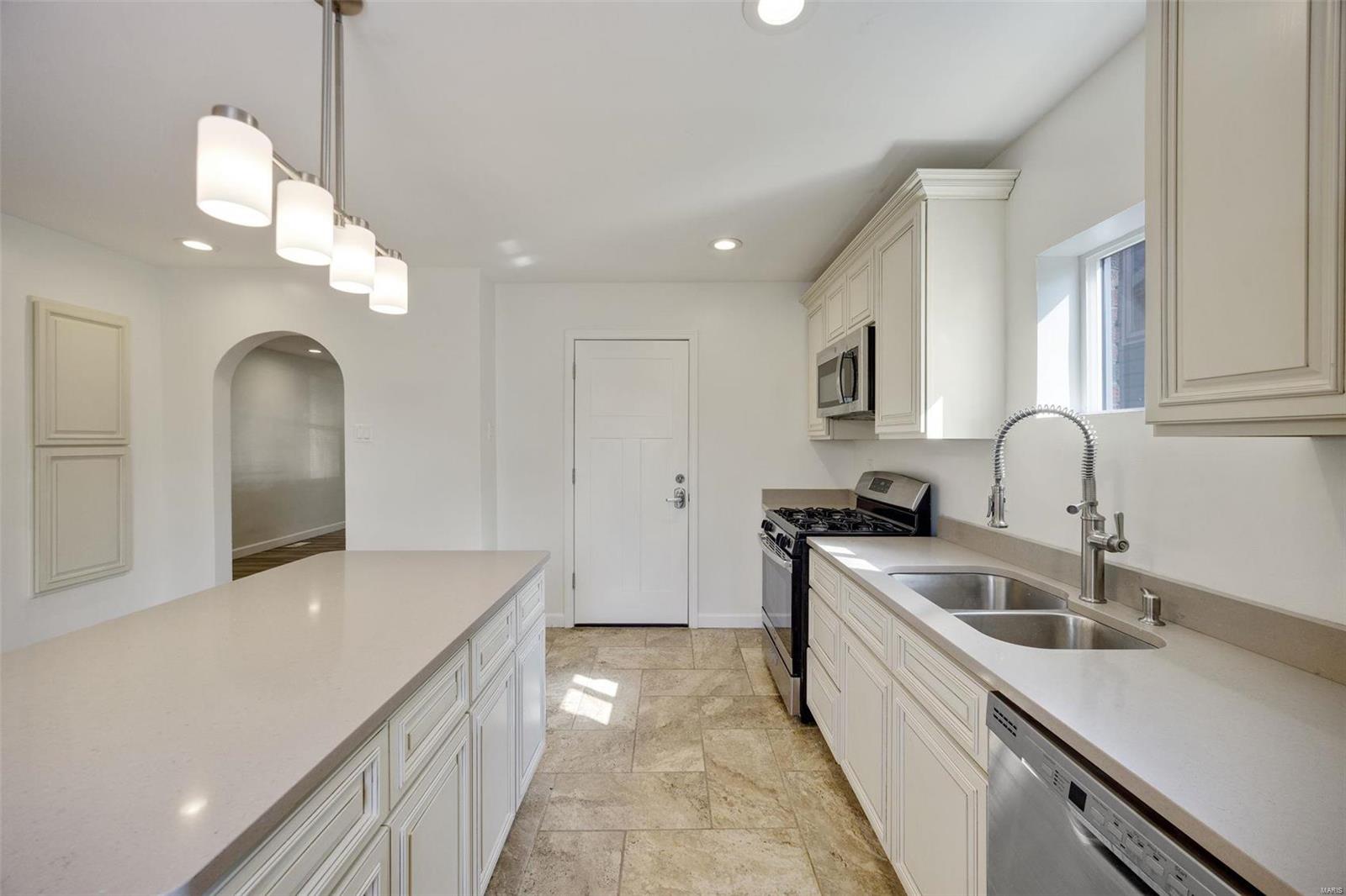 6554 Plymouth Avenue