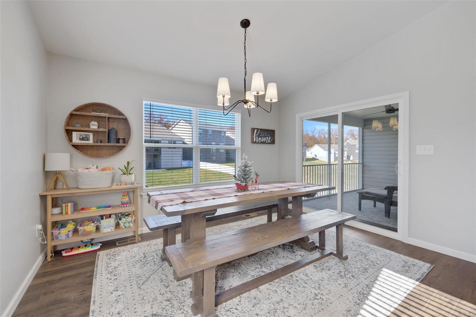 221 Brookview Way Court