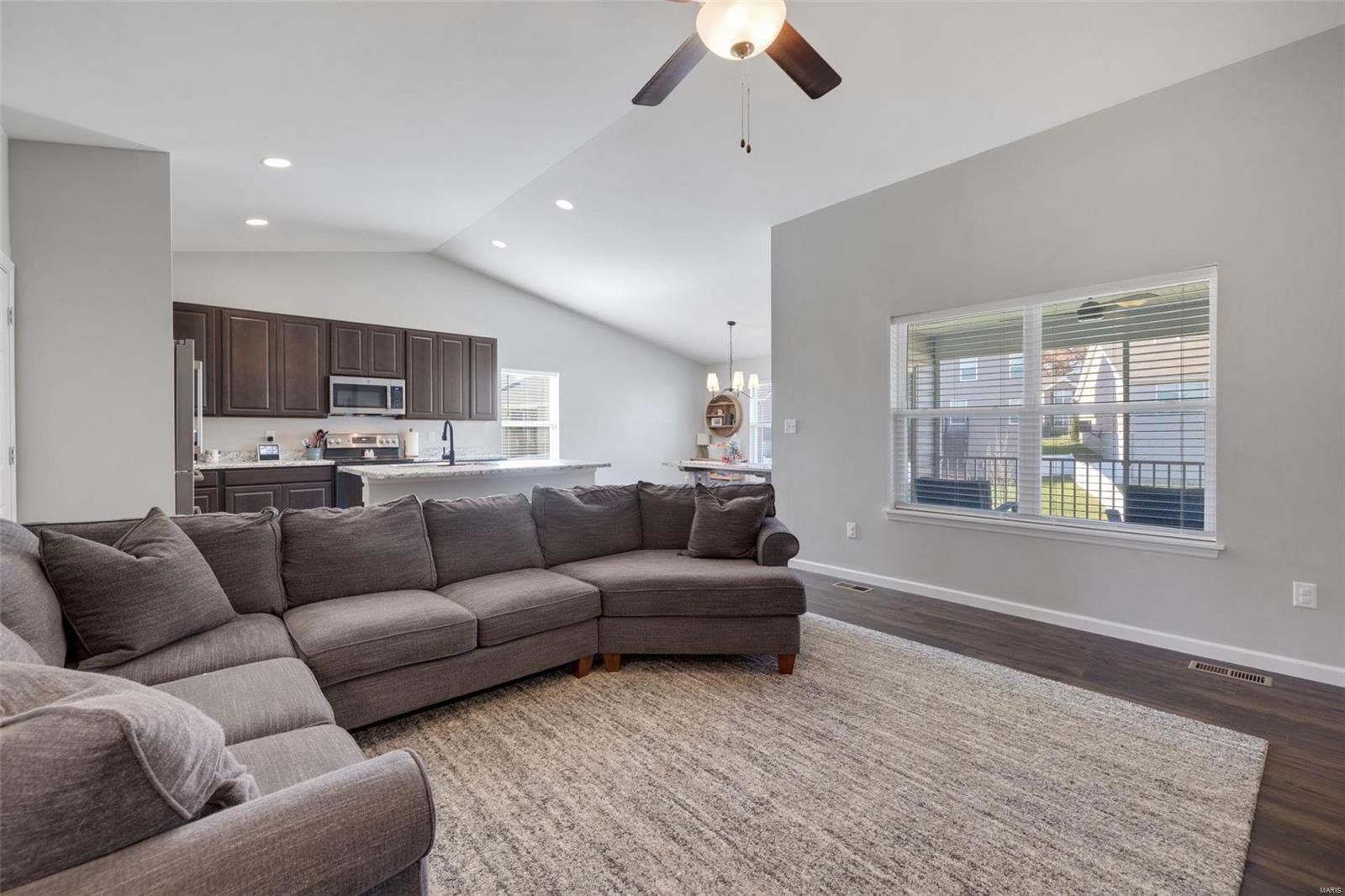 221 Brookview Way Court