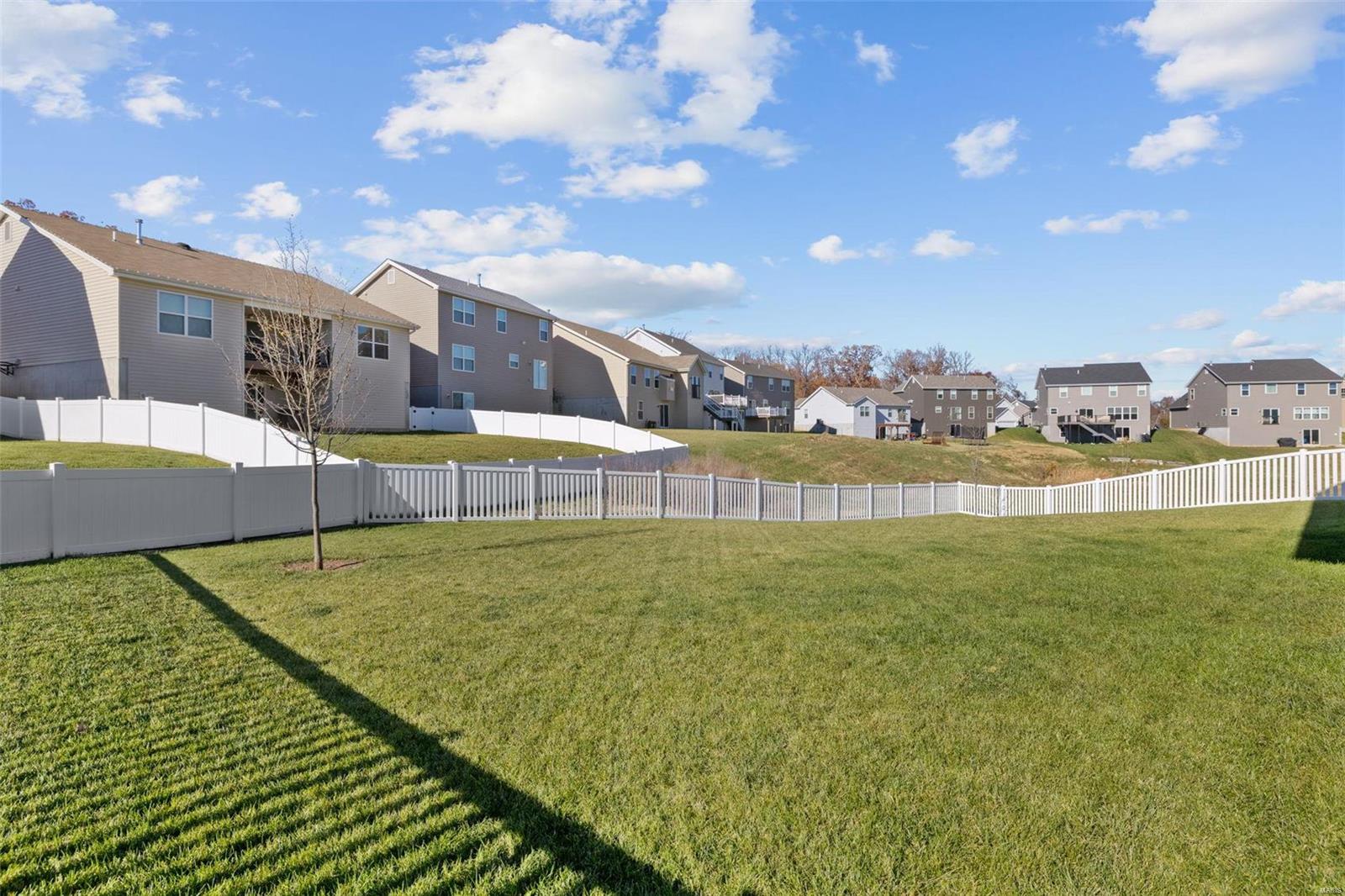 221 Brookview Way Court