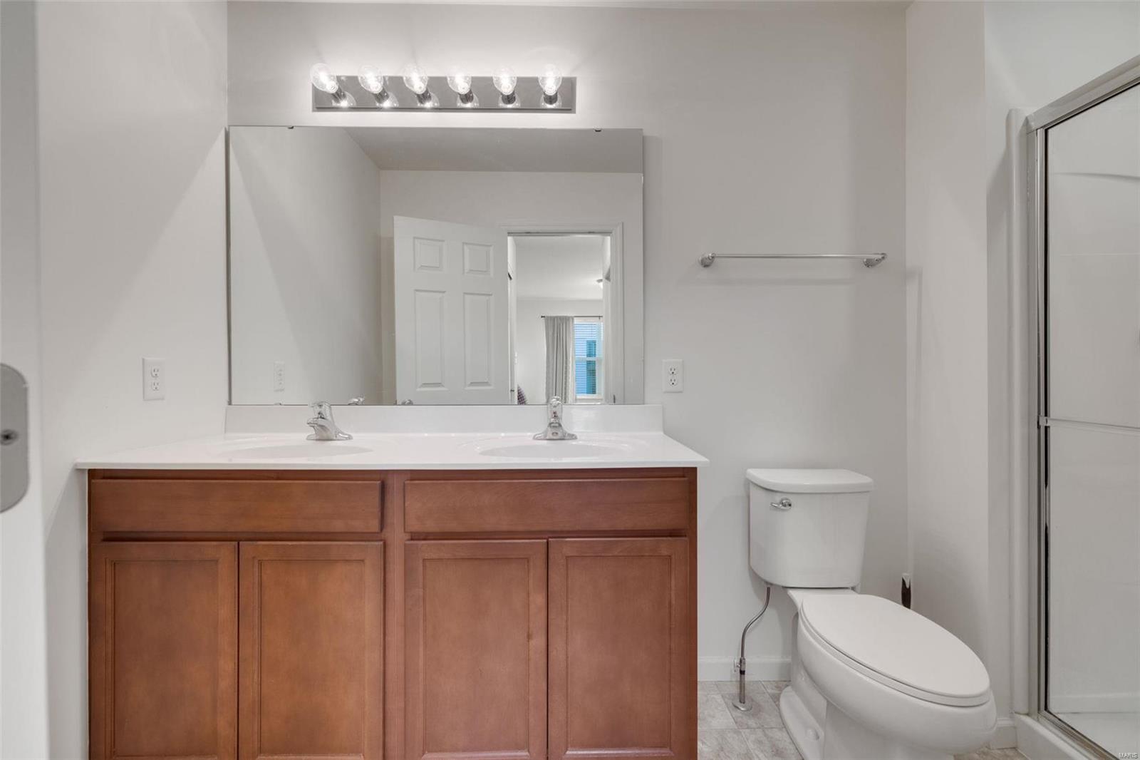 221 Brookview Way Court