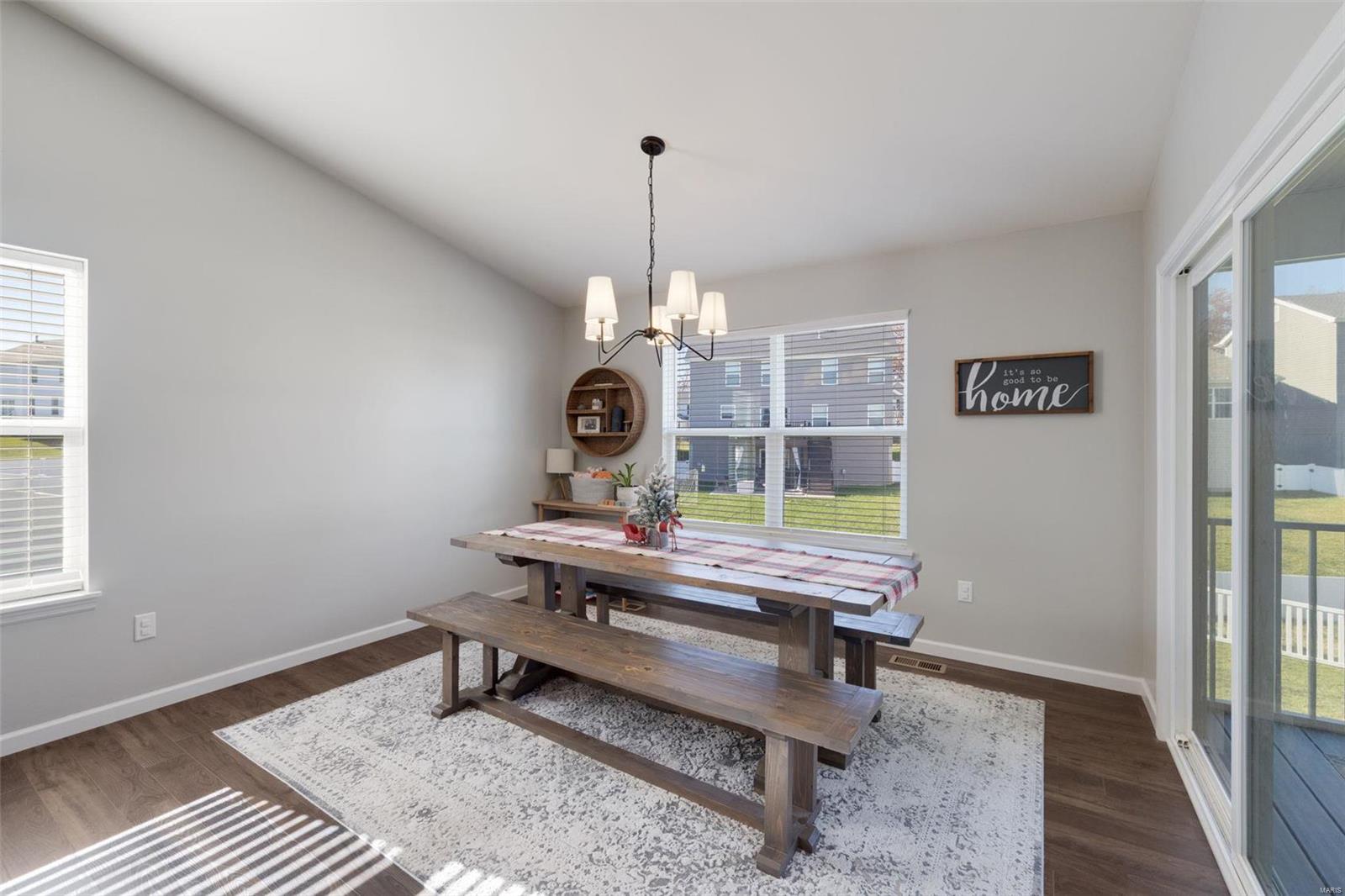 221 Brookview Way Court