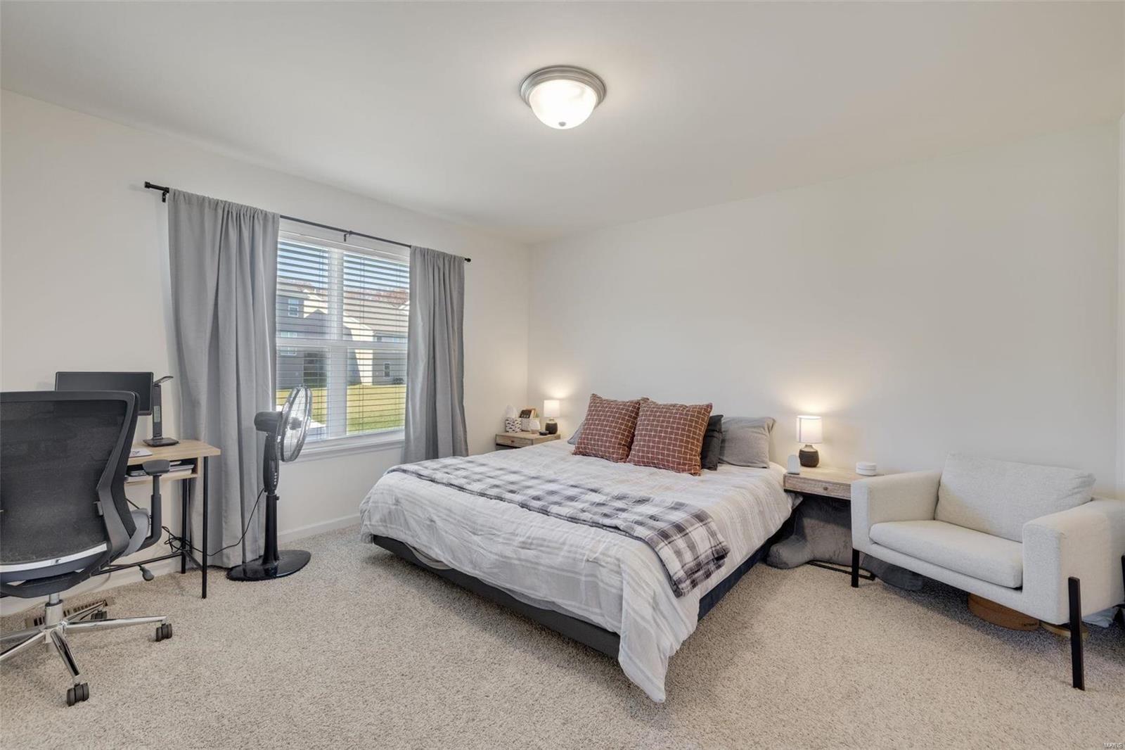 221 Brookview Way Court